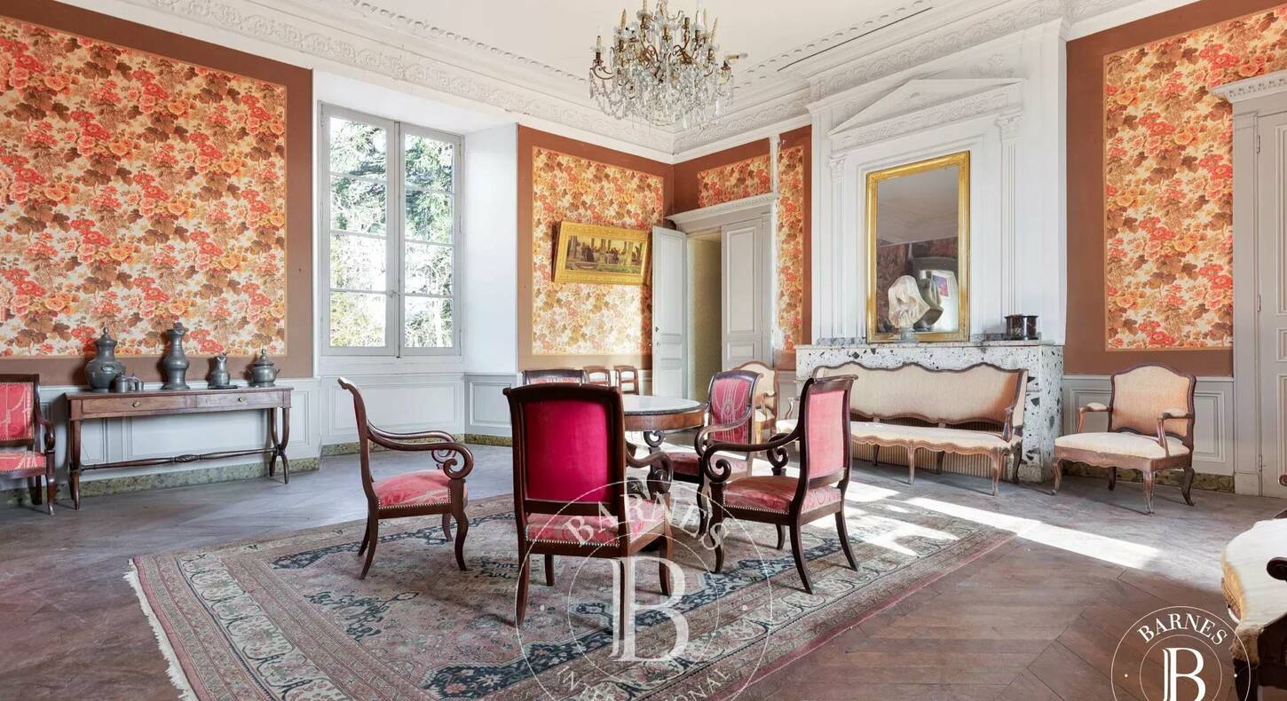 Show - BARNES Toulouse - Immobilier de luxe, appartements et maisons de prestige à Toulouse