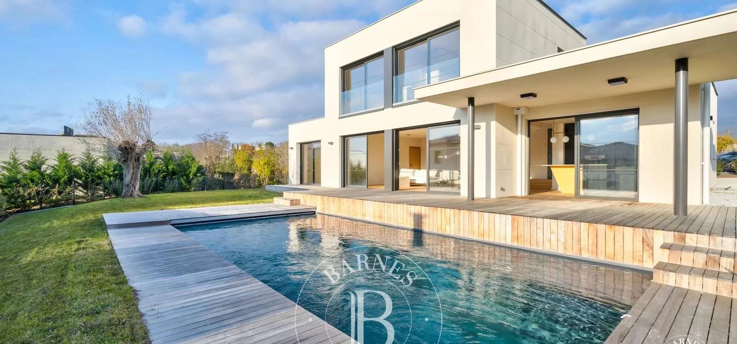 Home - BARNES Toulouse - Immobilier de luxe, appartements et maisons de prestige à Toulouse