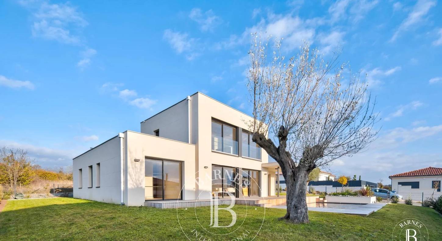 Show - BARNES Toulouse - Immobilier de luxe, appartements et maisons de prestige à Toulouse