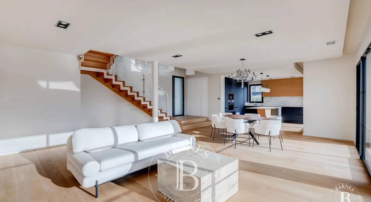 Show - BARNES Toulouse - Immobilier de luxe, appartements et maisons de prestige à Toulouse