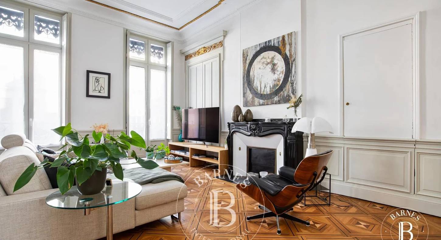 Show - BARNES Agency, luxury real estate in Toulouse