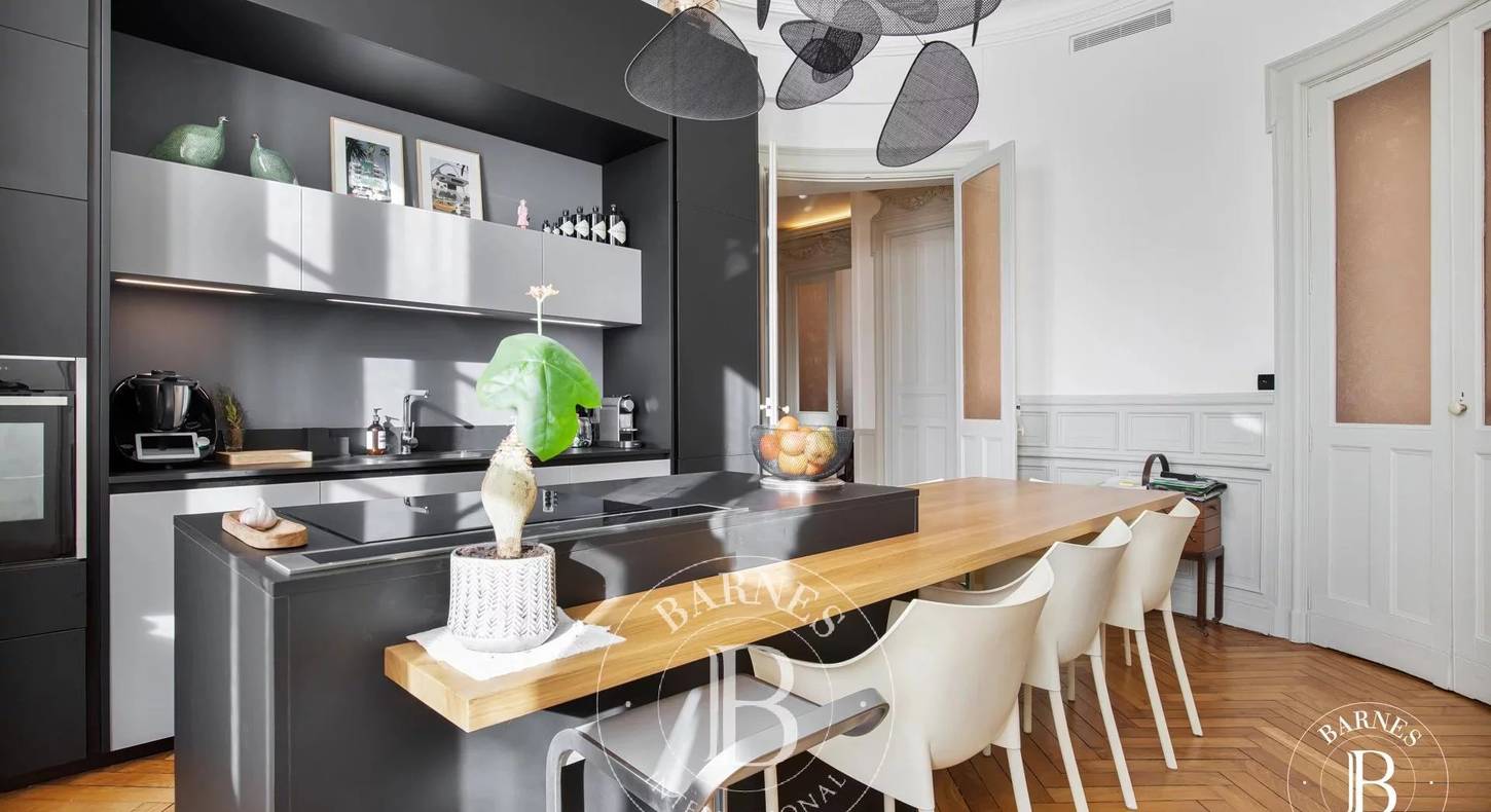 Show - BARNES Agency, luxury real estate in Toulouse