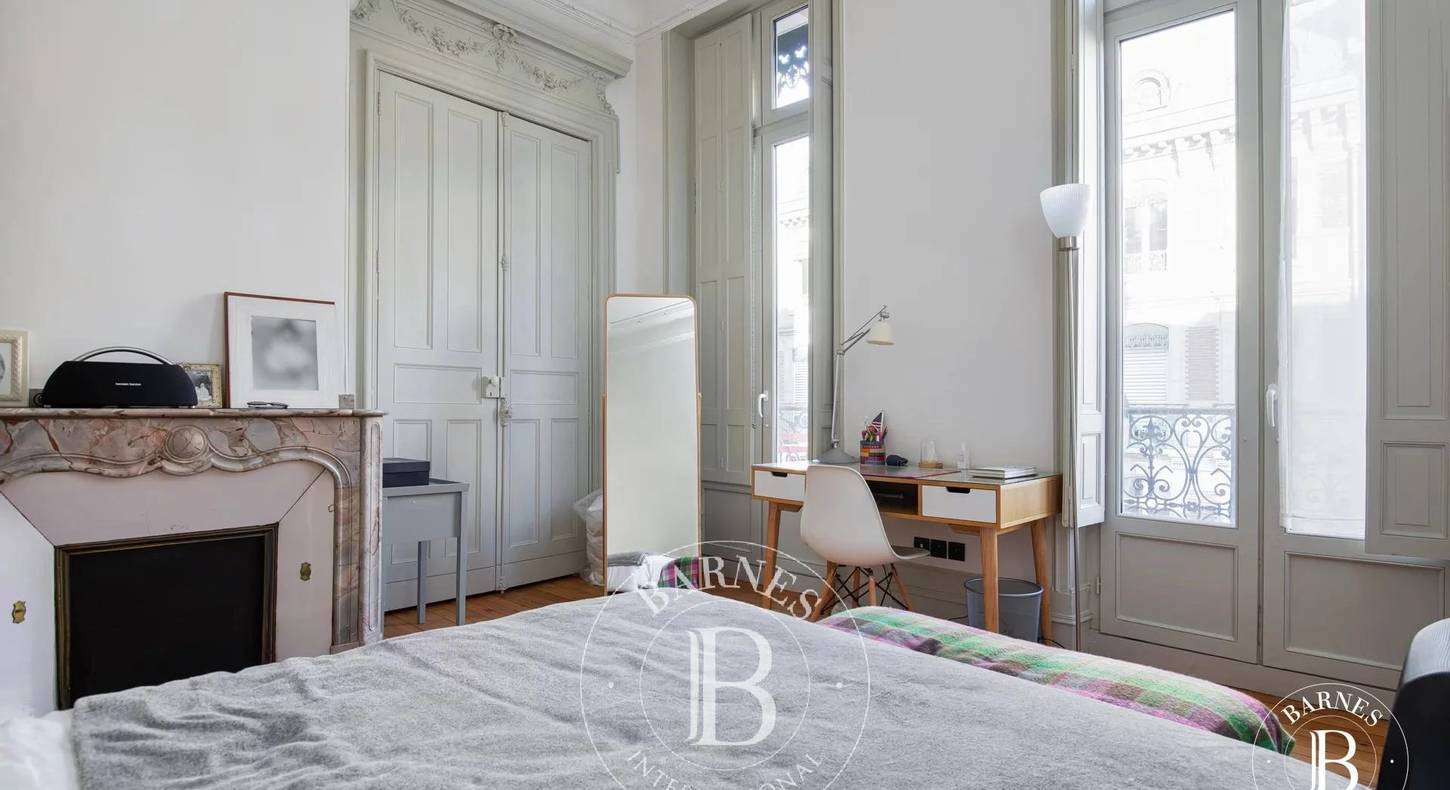 Show - BARNES Agency, luxury real estate in Toulouse