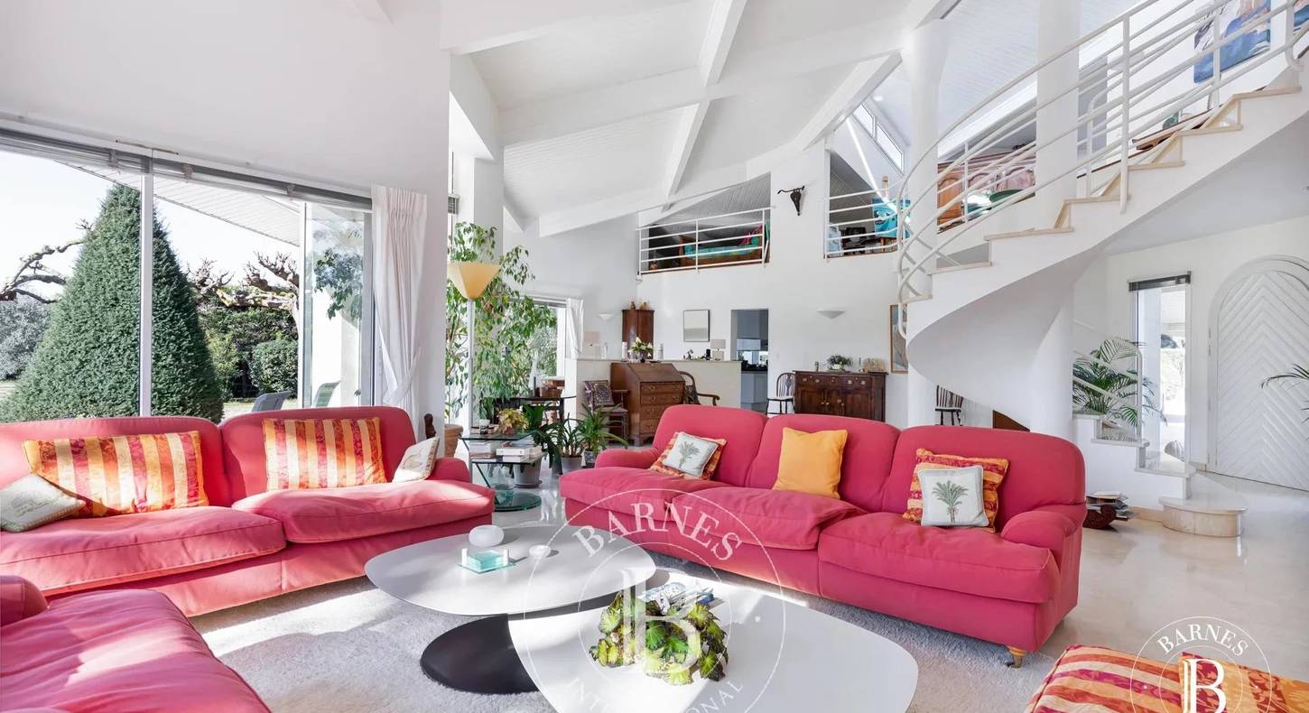 Show - BARNES Toulouse - Immobilier de luxe, appartements et maisons de prestige à Toulouse