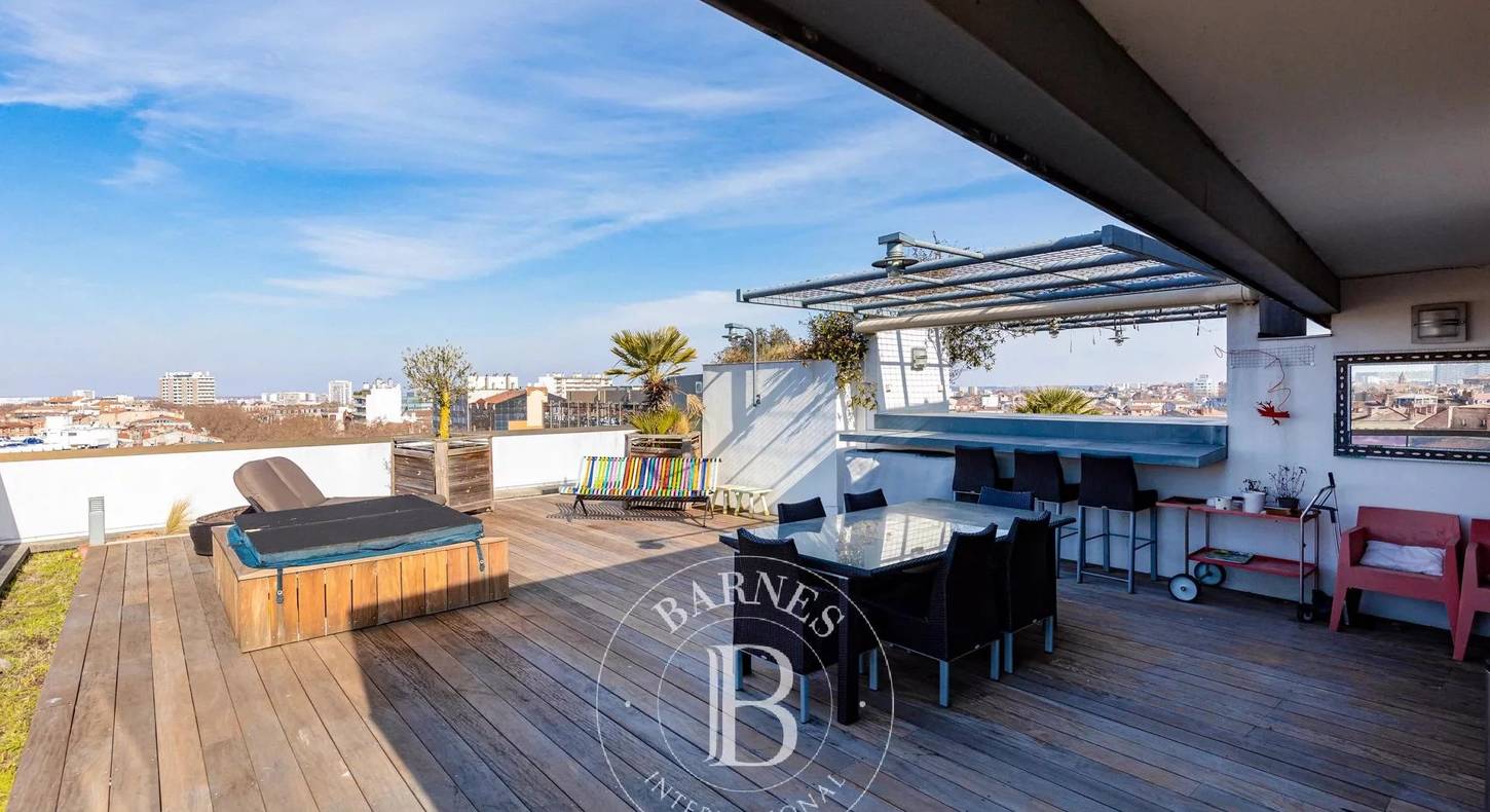 Show - BARNES Agency, luxury real estate in Toulouse