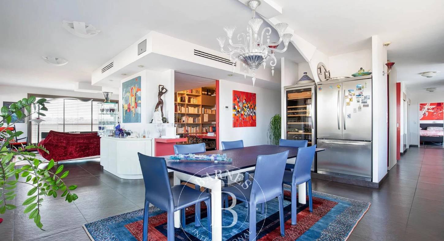 Show - BARNES Agency, luxury real estate in Toulouse