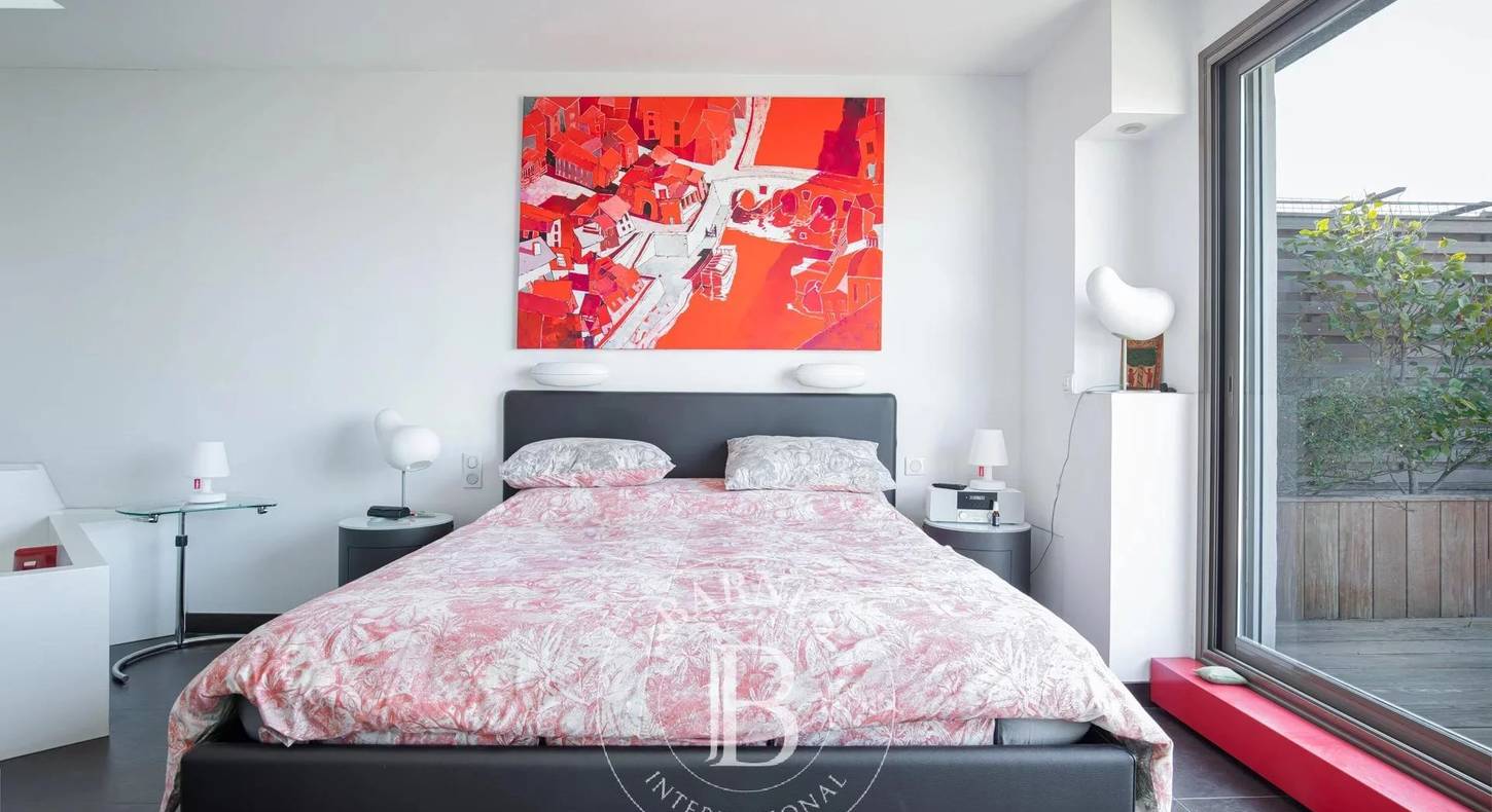 Show - BARNES Agency, luxury real estate in Toulouse