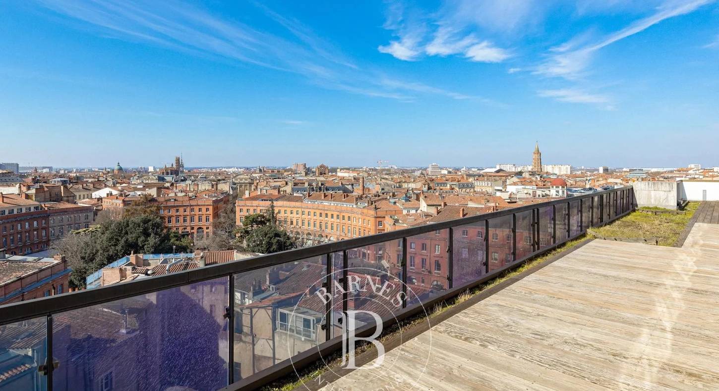Show - BARNES Agency, luxury real estate in Toulouse