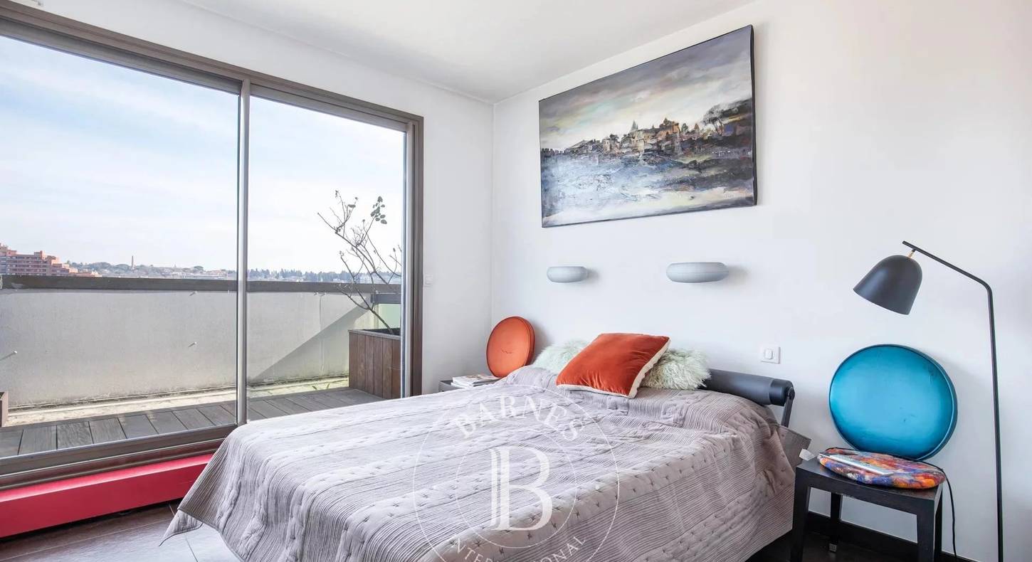 Show - BARNES Agency, luxury real estate in Toulouse