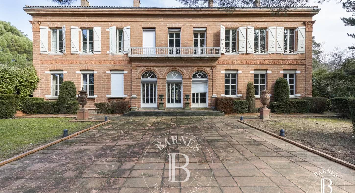 Show - BARNES Toulouse - Immobilier de luxe, appartements et maisons de prestige à Toulouse