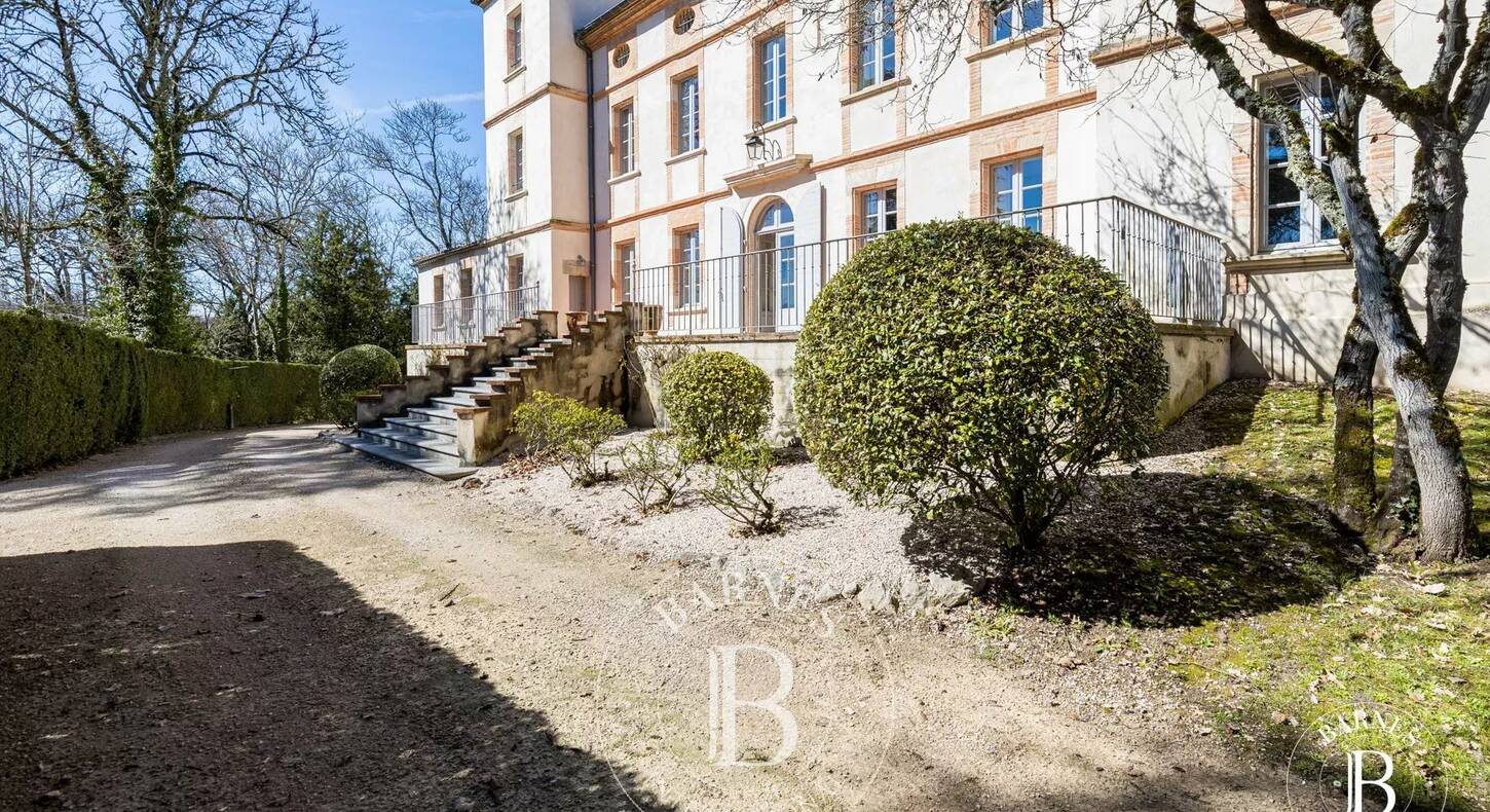 Show - BARNES Toulouse - Immobilier de luxe, appartements et maisons de prestige à Toulouse