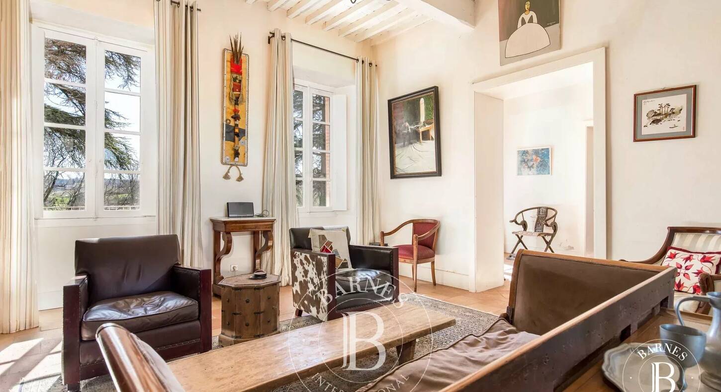 Show - BARNES Toulouse - Immobilier de luxe, appartements et maisons de prestige à Toulouse