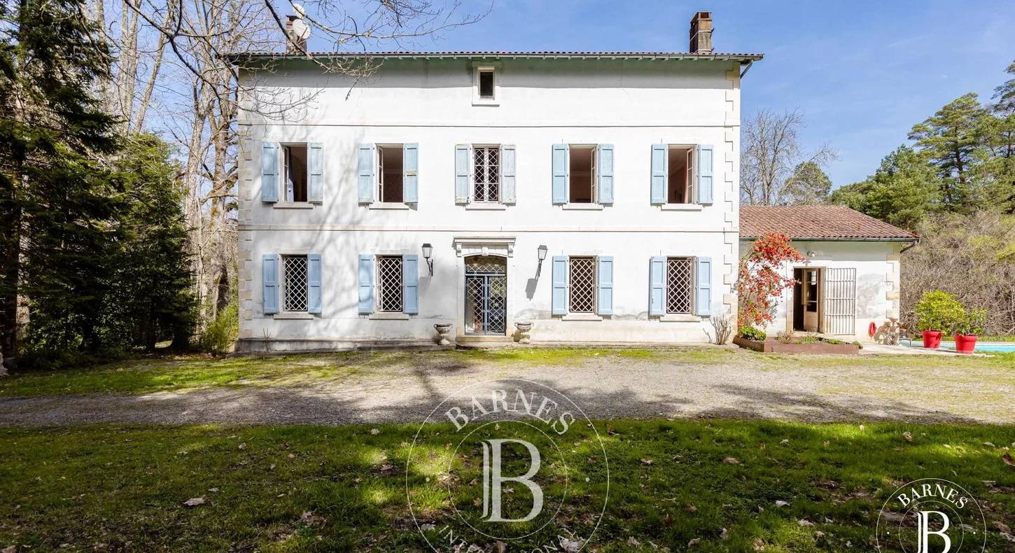 Show - BARNES Toulouse - Immobilier de luxe, appartements et maisons de prestige à Toulouse