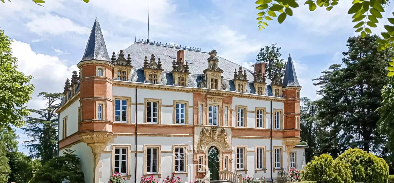 Home - BARNES Toulouse - Immobilier de luxe, appartements et maisons de prestige à Toulouse