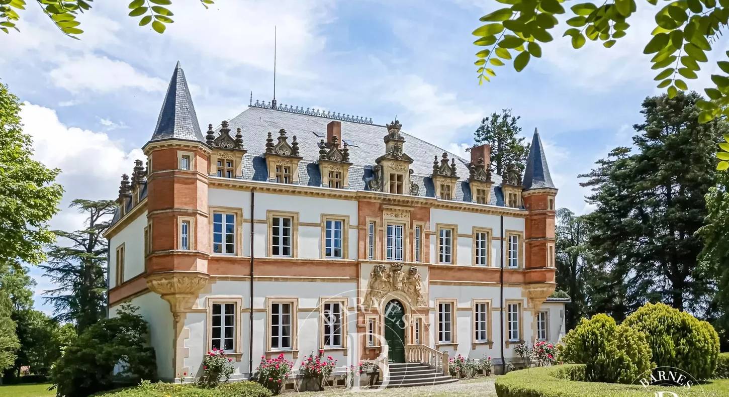 Show - BARNES Toulouse - Immobilier de luxe, appartements et maisons de prestige à Toulouse