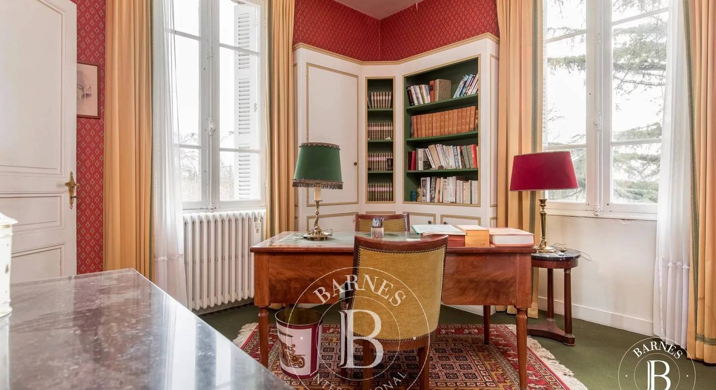 Show - BARNES Toulouse - Immobilier de luxe, appartements et maisons de prestige à Toulouse