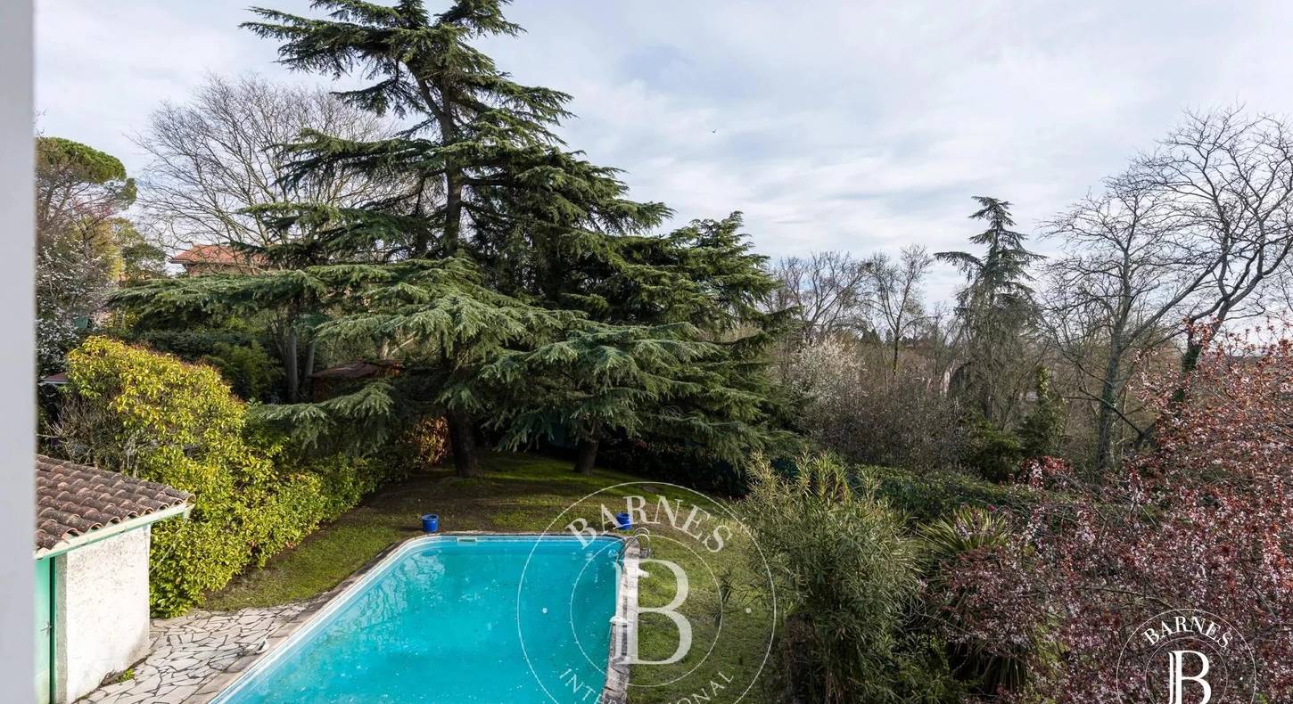 Show - BARNES Toulouse - Immobilier de luxe, appartements et maisons de prestige à Toulouse
