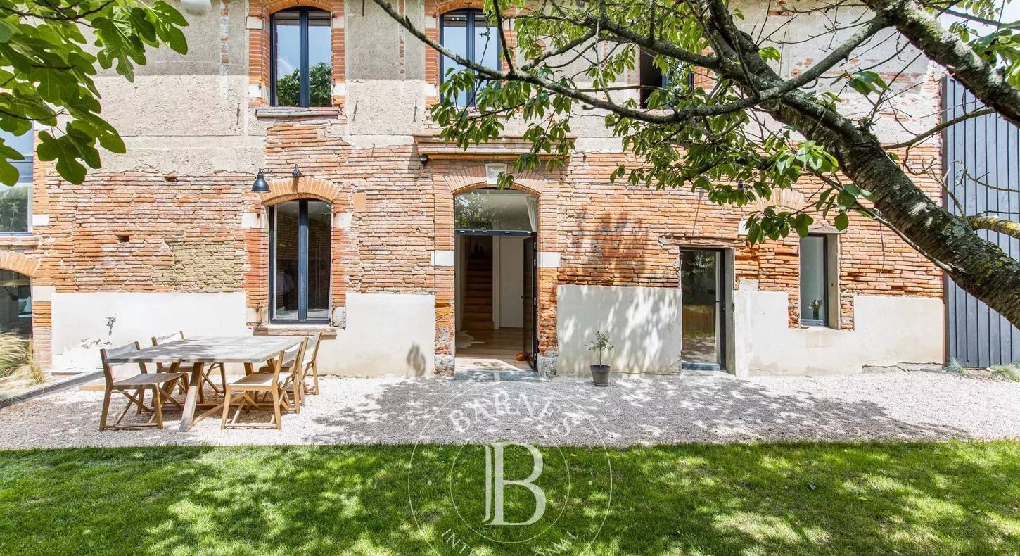 Show - BARNES Toulouse - Immobilier de luxe, appartements et maisons de prestige à Toulouse