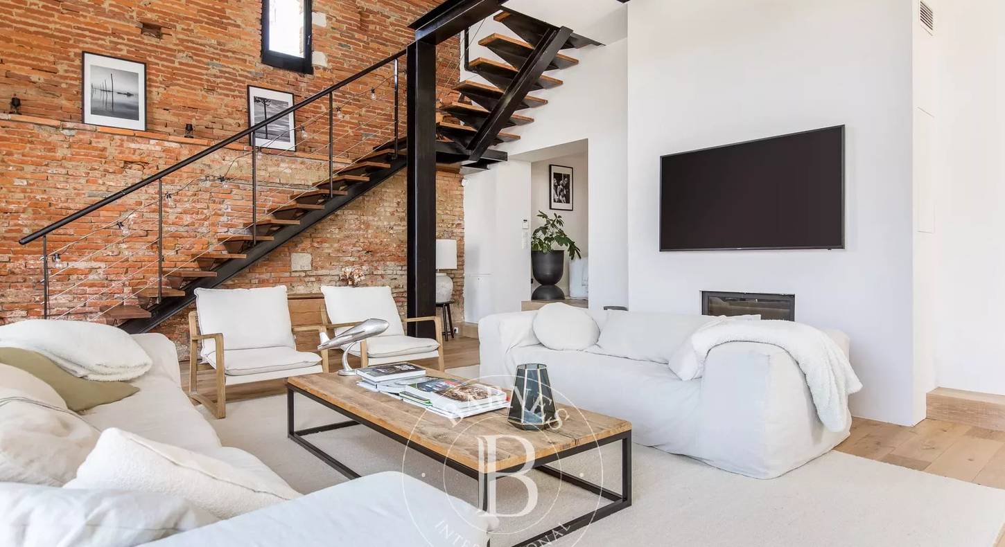 Show - BARNES Toulouse - Immobilier de luxe, appartements et maisons de prestige à Toulouse