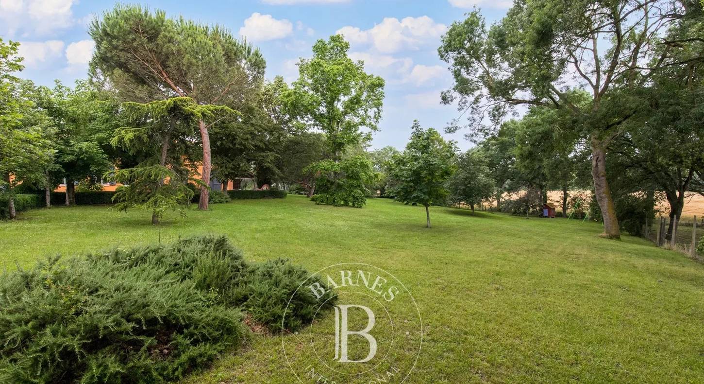 Show - BARNES Toulouse - Immobilier de luxe, appartements et maisons de prestige à Toulouse